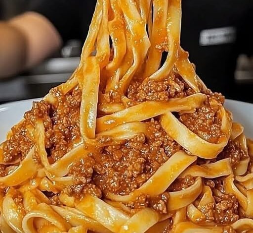 Fideos a la Boloñesa Fideos a la Boloñesa