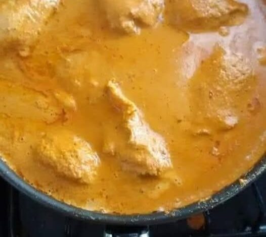 Pollo Encacahuatado con Chile Guajillo y de Árbol Pollo Encacahuatado con Chile Guajillo y de Árbol